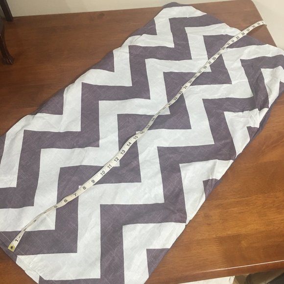 6 Piece King Bedding Set - BRAND NEW - Picture 3 of 6